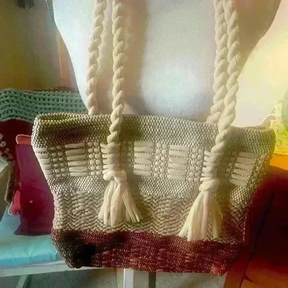 NWT Summer Handbag - Picture 1 of 3